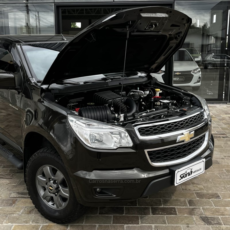 S10 2.4 ADVANTAGE 4X2 CD 8V FLEX 4P MANUAL - 2016 - VACARIA