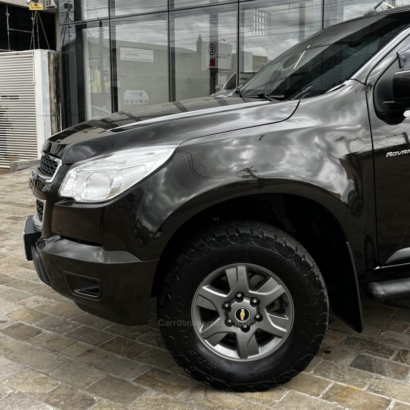 S10 2.4 ADVANTAGE 4X2 CD 8V FLEX 4P MANUAL - 2016 - VACARIA