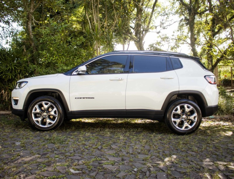 COMPASS 2.0 16V FLEX LIMITED AUTOMÁTICO - 2017 - NOVO HAMBURGO