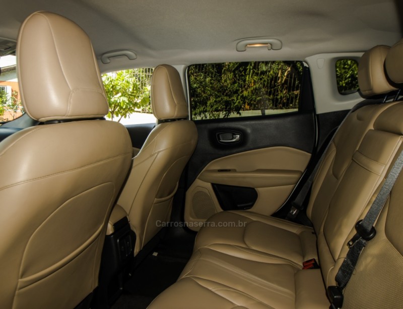 COMPASS 2.0 16V FLEX LIMITED AUTOMÁTICO - 2017 - NOVO HAMBURGO