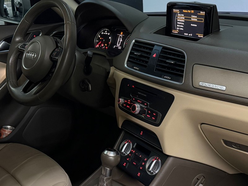 Q3 2.0 TFSI AMBIENTE QUATTRO 4P GASOLINA S TRONIC - 2014 - CAXIAS DO SUL