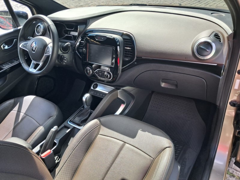 CAPTUR 1.3 ICONIC 16V TURBO FLEX 4P AUTOMÁTICO - 2022 - CAXIAS DO SUL