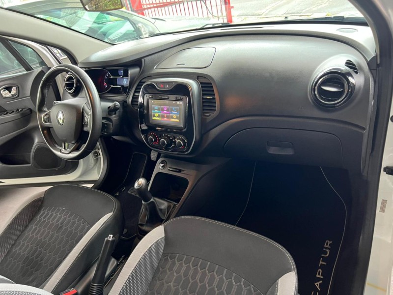 CAPTUR 1.6 16V SCE FLEX ZEN MANUAL - 2018 - CAXIAS DO SUL