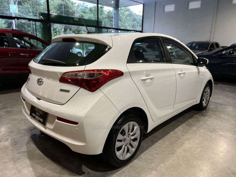 HB20 1.6 COMFORT PLUS 16V FLEX 4P AUTOMÁTICO - 2016 - CAXIAS DO SUL