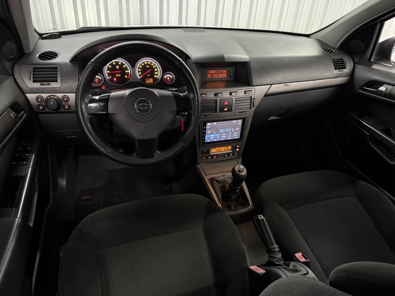 VECTRA 2.0 MPFI GT HATCH 8V FLEX 4P MANUAL - 2008 - CAXIAS DO SUL