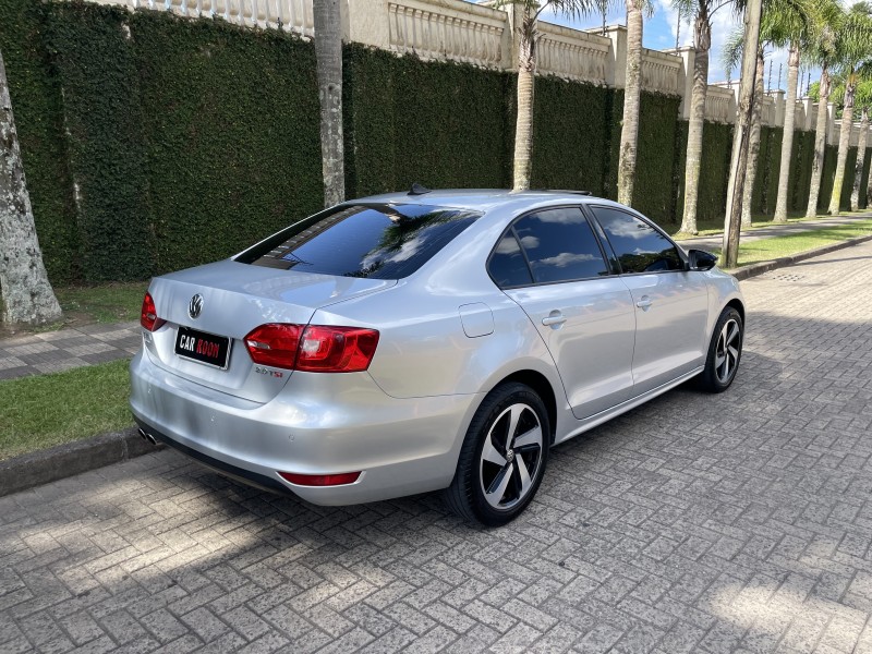 JETTA 2.0 COMFORTLINE FLEX 4P TIPTRONIC - 2014 - CAXIAS DO SUL