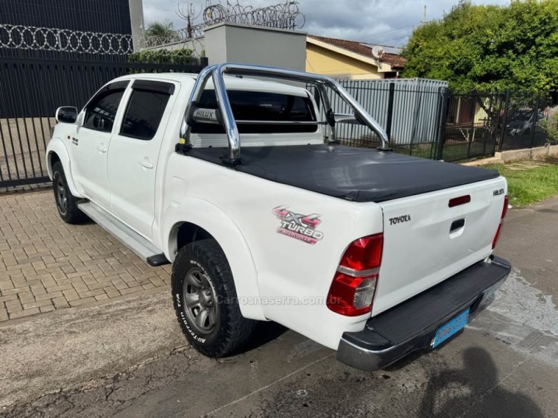 HILUX 3.0 4X4 8V DIESEL 4P MANUAL - 2013 - NOVO HAMBURGO