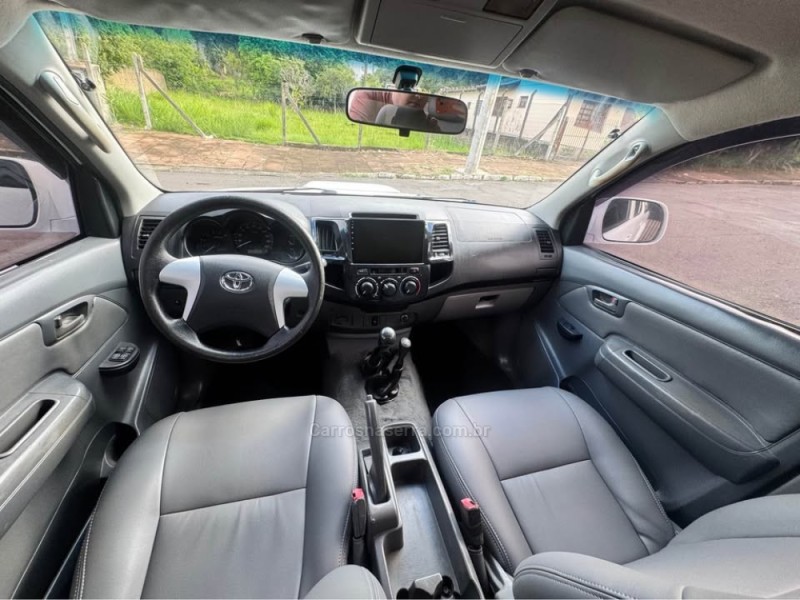 HILUX 3.0 4X4 8V DIESEL 4P MANUAL - 2013 - NOVO HAMBURGO
