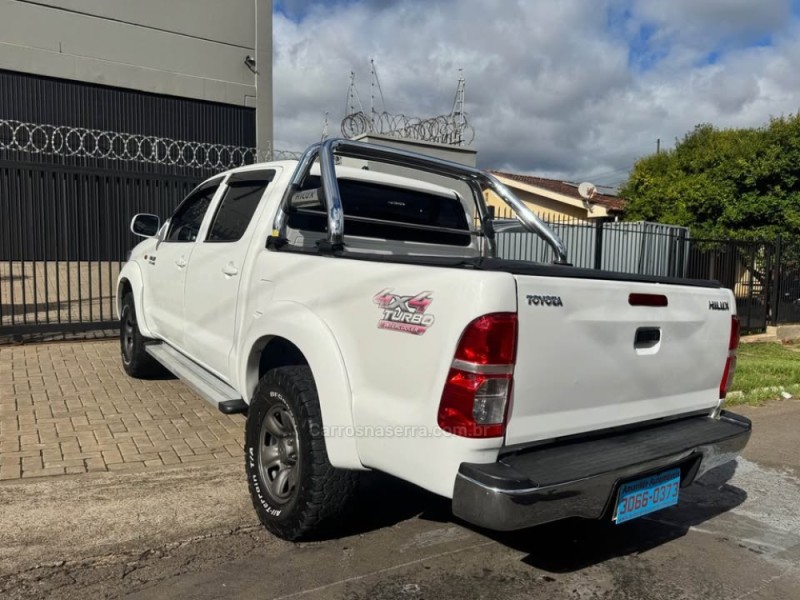 HILUX 3.0 4X4 8V DIESEL 4P MANUAL - 2013 - NOVO HAMBURGO