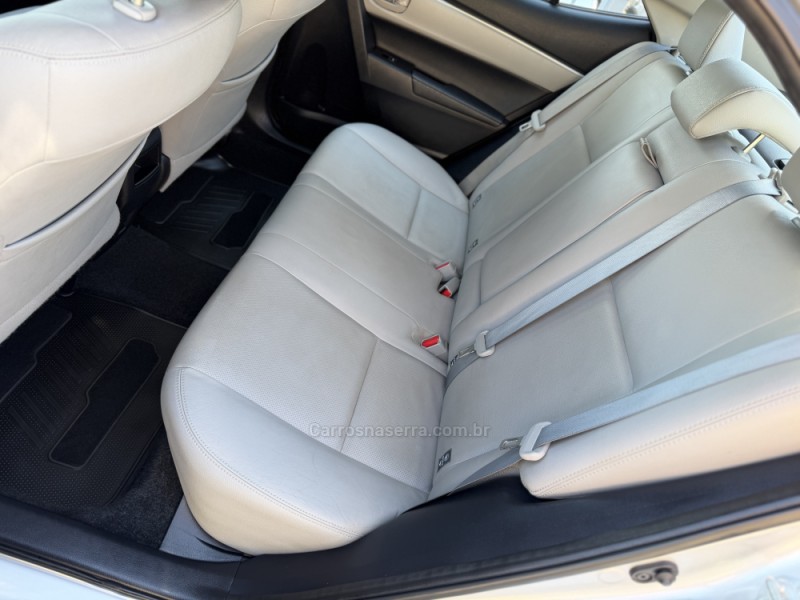 COROLLA 2.0 XEI 16V FLEX 4P AUTOMÁTICO - 2016 - NOVA PRATA