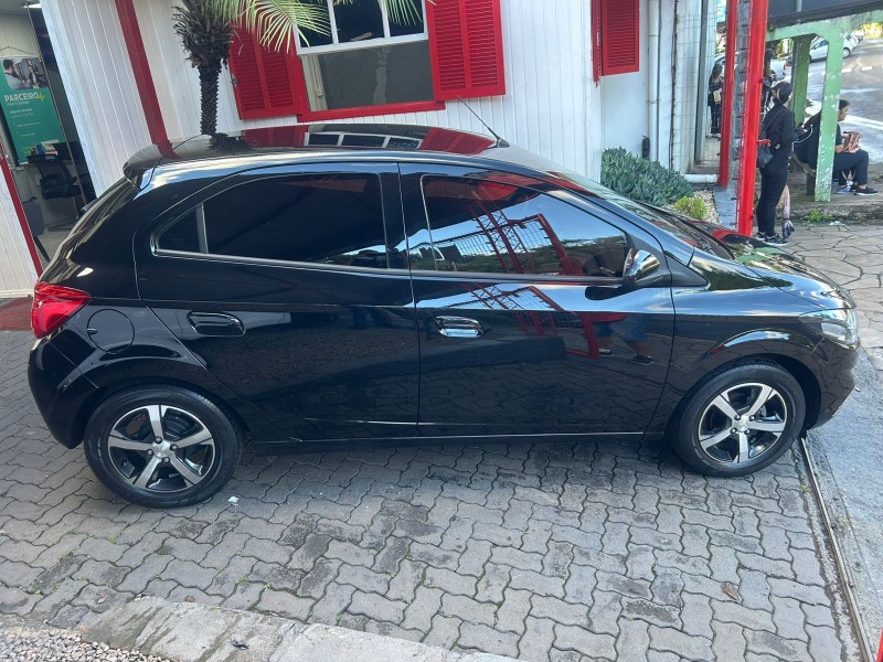 ONIX 1.4 MPFI LTZ 8V FLEX 4P MANUAL - 2019 - TRêS COROAS