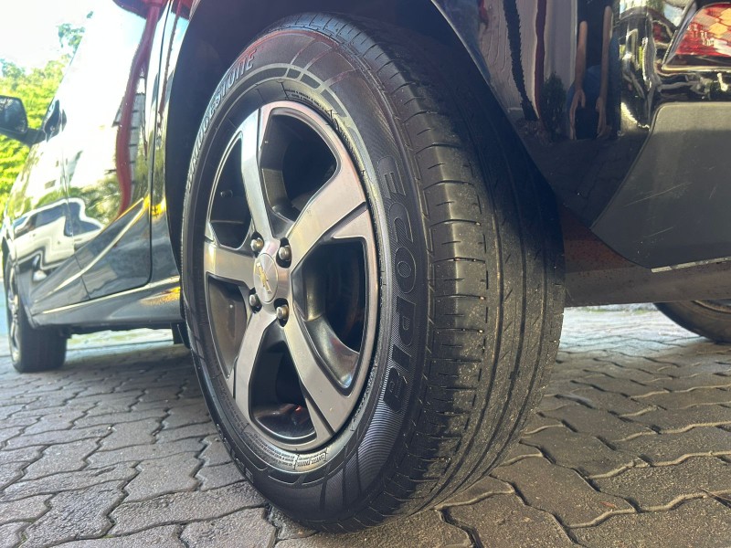 ONIX 1.4 MPFI LTZ 8V FLEX 4P MANUAL - 2019 - TRêS COROAS