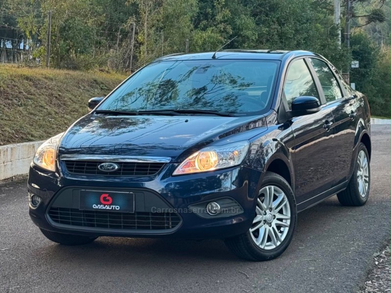 FOCUS 2.0 GLX SEDAN 16V GASOLINA 4P MANUAL - 2013 - NOVA PRATA