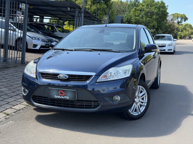 FOCUS 2.0 GLX SEDAN 16V GASOLINA 4P MANUAL - 2013 - NOVA PRATA