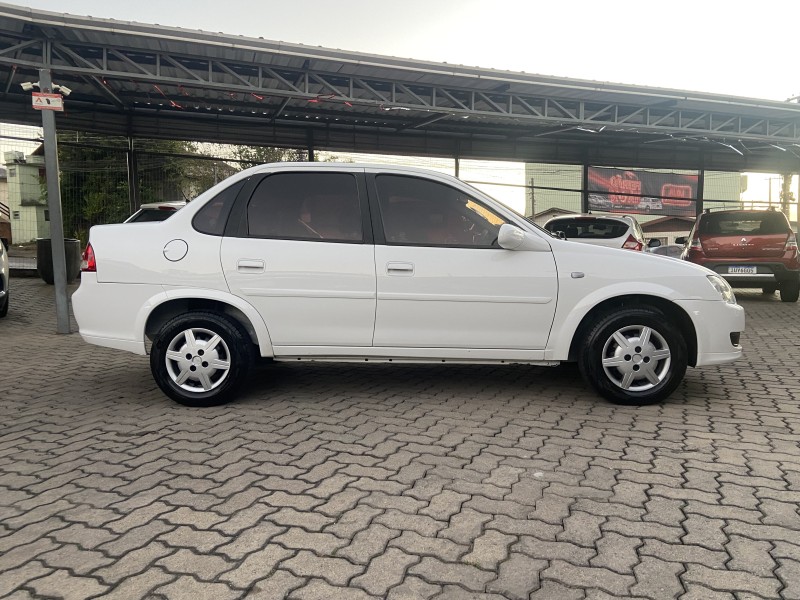 CLASSIC 1.0 MPFI LS 8V GASOLINA 4P MANUAL - 2014 - CAXIAS DO SUL