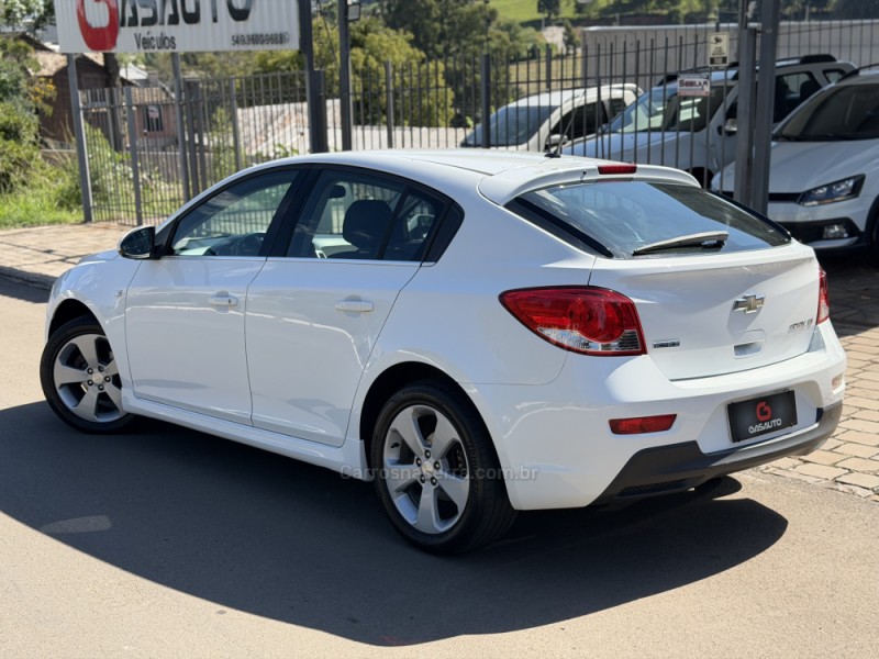 CRUZE 1.8 LT 16V FLEX 4P MANUAL - 2014 - NOVA PRATA