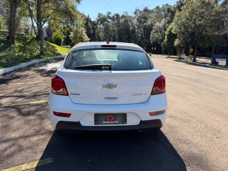 CRUZE 1.8 LT 16V FLEX 4P MANUAL - 2014 - NOVA PRATA