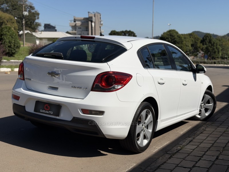 CRUZE 1.8 LT 16V FLEX 4P MANUAL - 2014 - NOVA PRATA