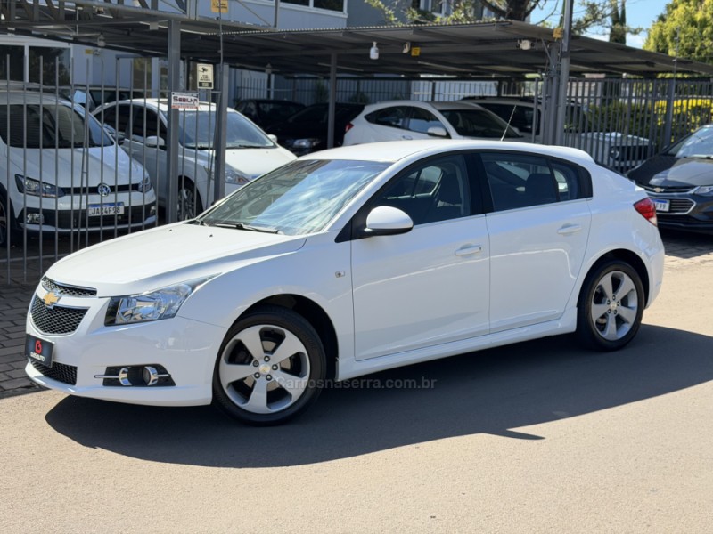CRUZE 1.8 LT 16V FLEX 4P MANUAL - 2014 - NOVA PRATA
