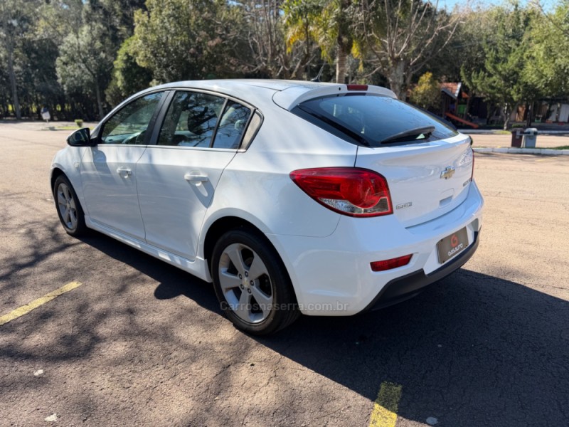 CRUZE 1.8 LT 16V FLEX 4P MANUAL - 2014 - NOVA PRATA