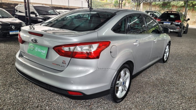 FOCUS 2.0 SE PLUS SEDAN 16V FLEX 4P AUTOMÁTICO - 2015 - CAXIAS DO SUL