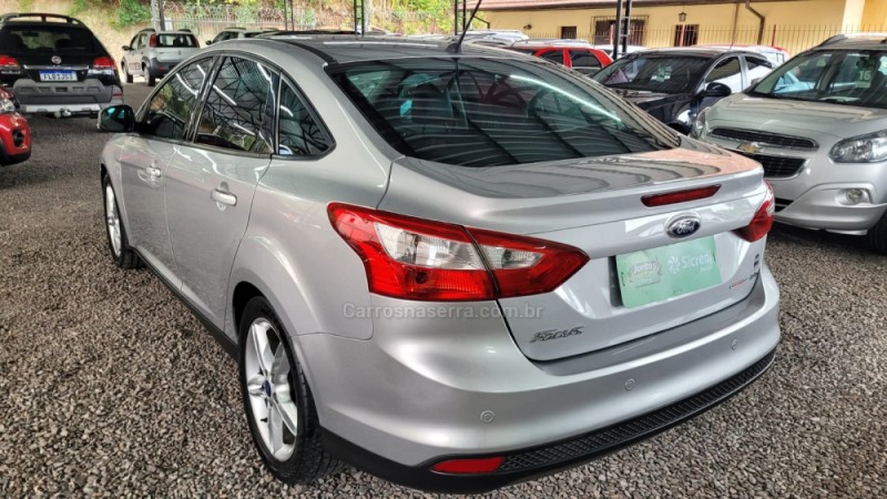 FOCUS 2.0 SE PLUS SEDAN 16V FLEX 4P AUTOMÁTICO - 2015 - CAXIAS DO SUL