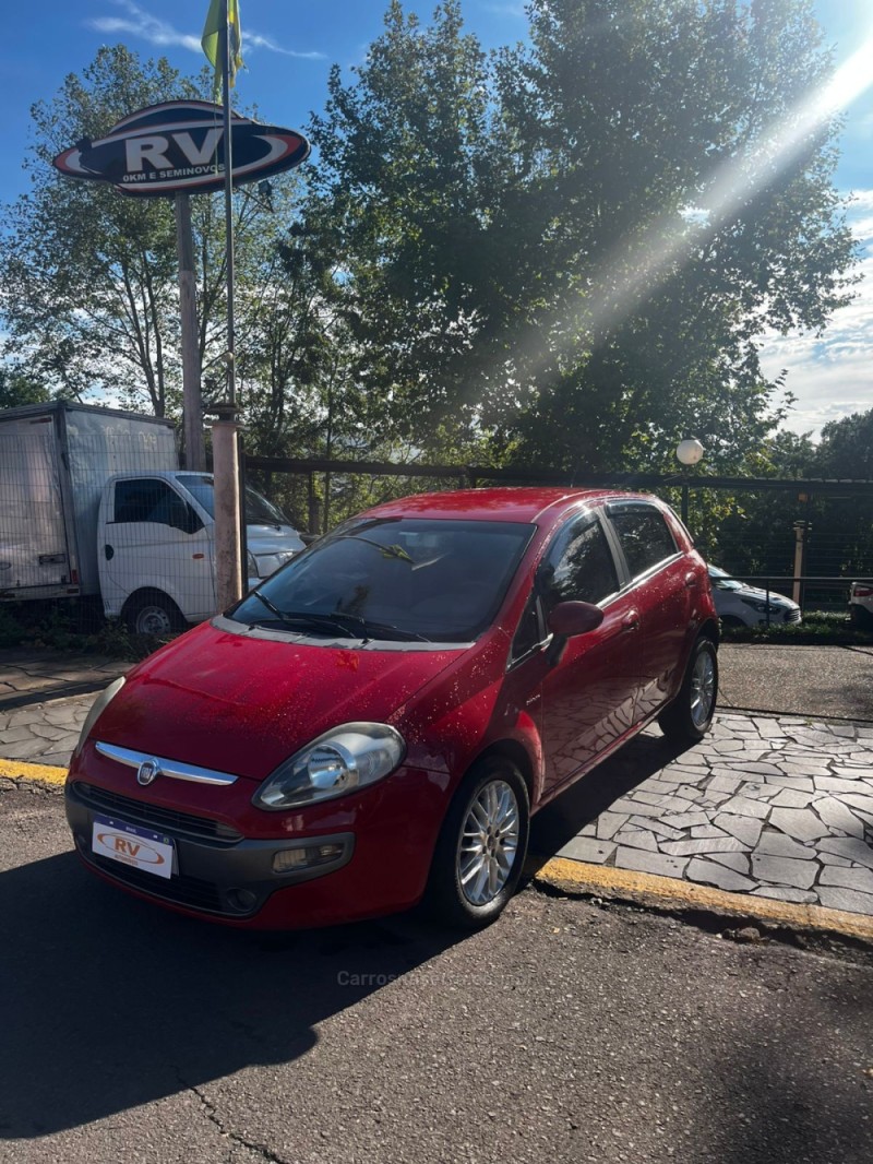 punto 1.6 essence 16v flex 4p automatizado 2014 carlos barbosa