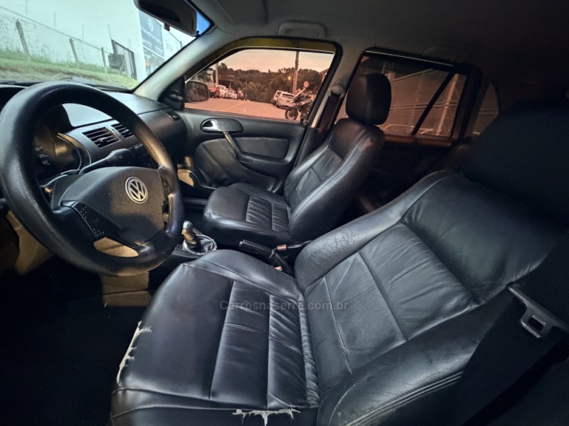 GOL 1.6 MI POWER 8V GASOLINA 4P MANUAL G.III - 2000 - FELIZ