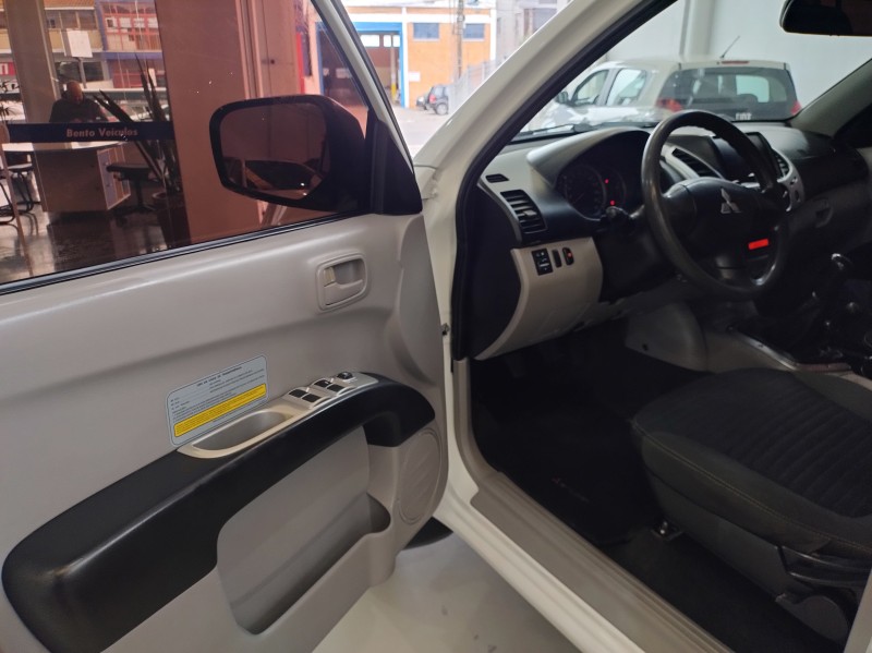 L200 TRITON 3.2 GLS 4X4 CD 16V TURBO INTERCOLER DIESEL 4P MANUAL - 2013 - BENTO GONçALVES