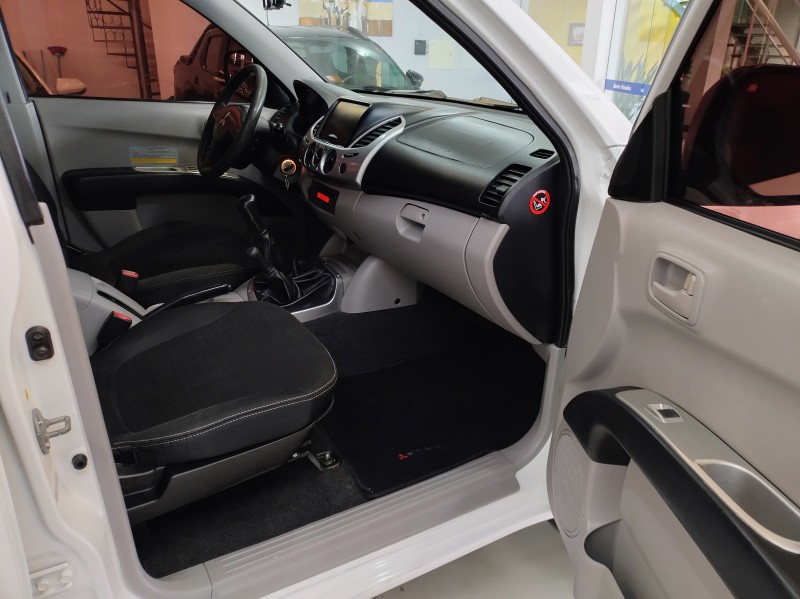 L200 TRITON 3.2 GLS 4X4 CD 16V TURBO INTERCOLER DIESEL 4P MANUAL - 2013 - BENTO GONçALVES