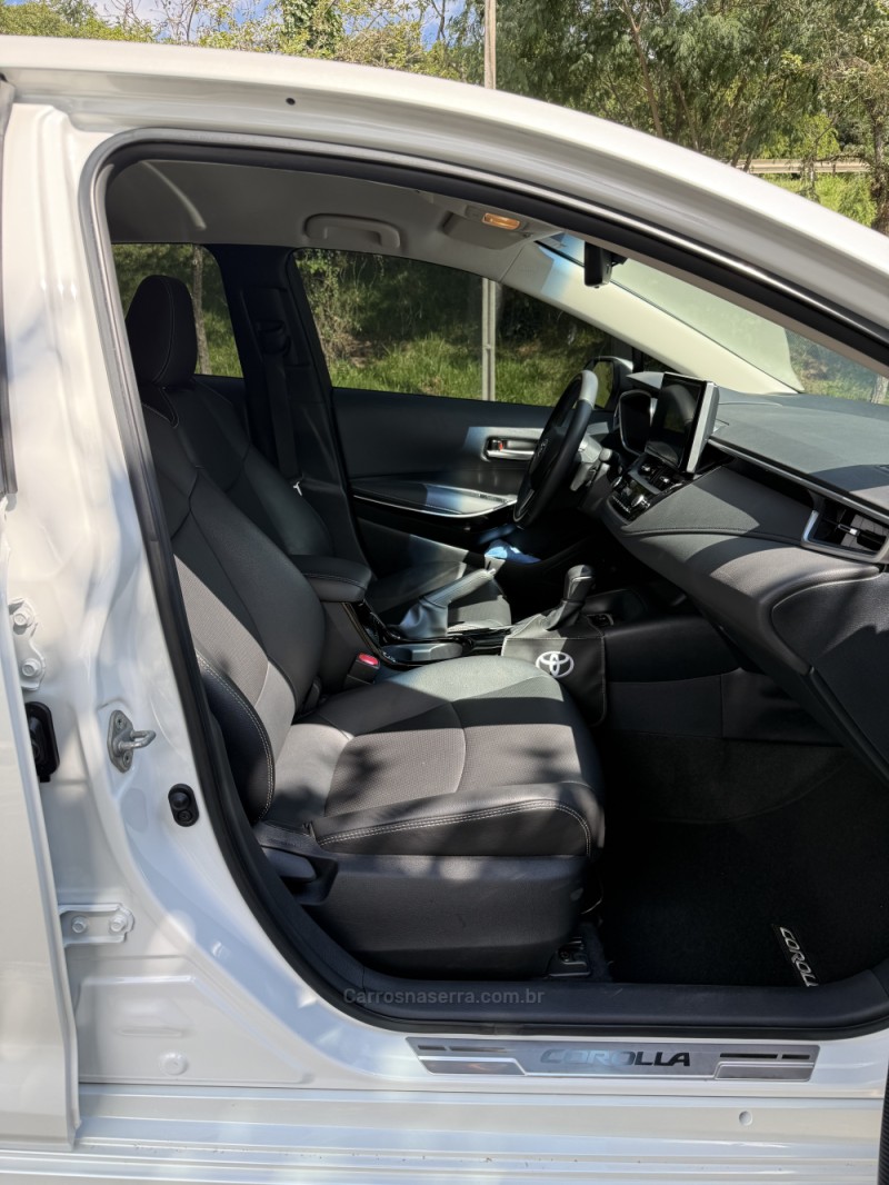 COROLLA 2.0 XEI 16V FLEX 4P AUTOMÁTICO - 2024 - NOVA ARAçá