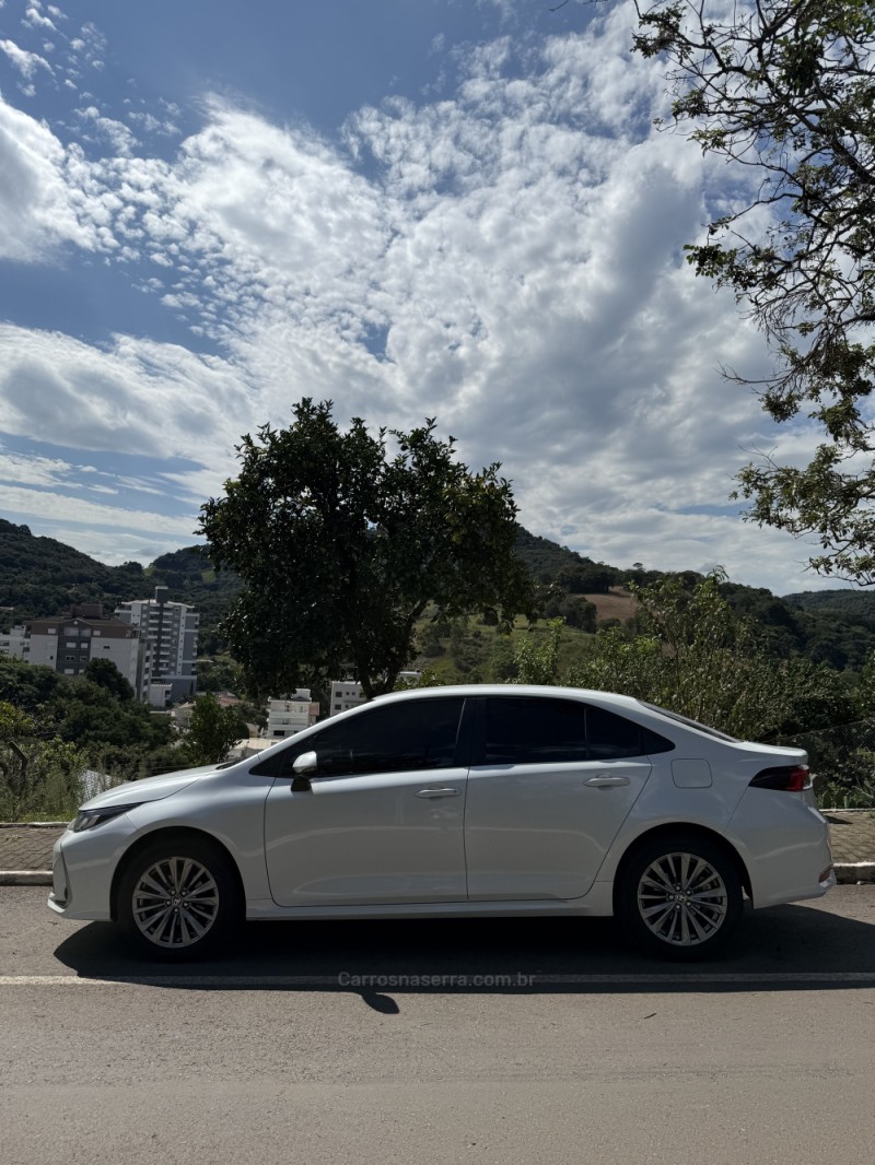 COROLLA 2.0 XEI 16V FLEX 4P AUTOMÁTICO - 2024 - NOVA ARAçá