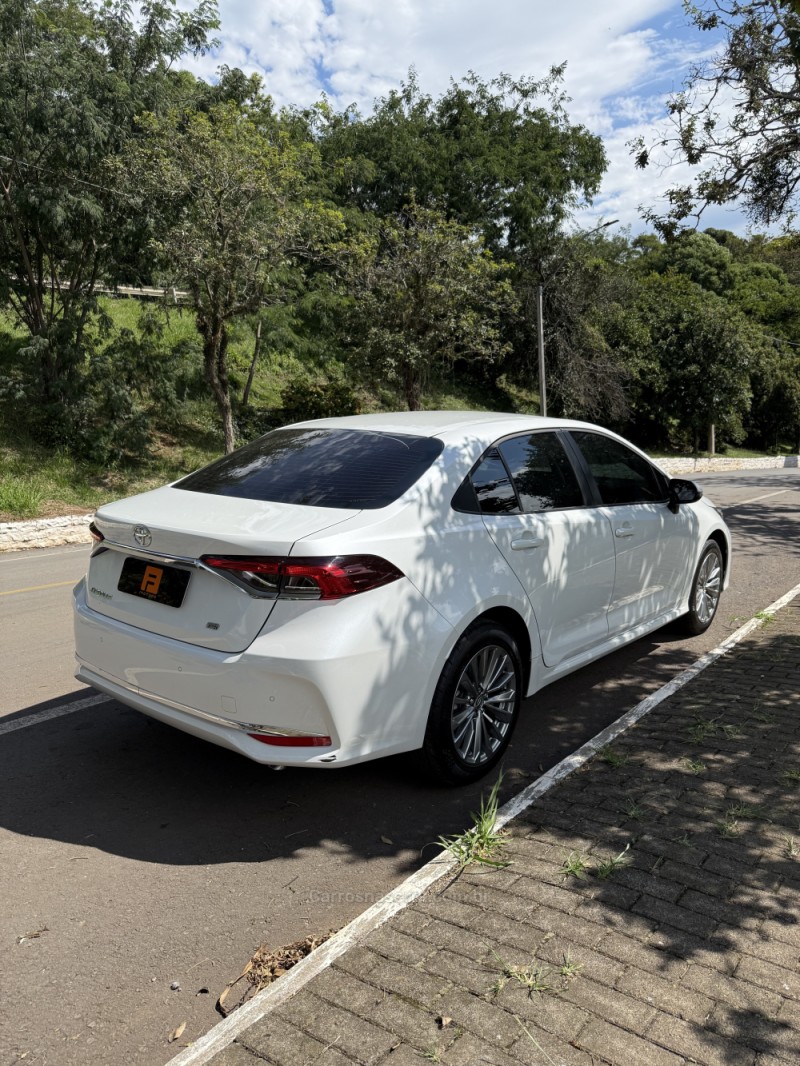 COROLLA 2.0 XEI 16V FLEX 4P AUTOMÁTICO - 2024 - NOVA ARAçá
