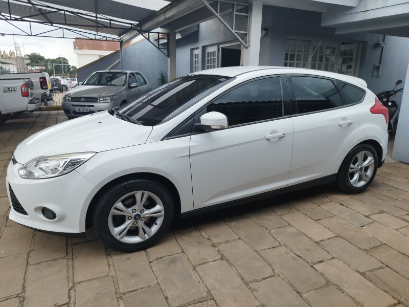 FOCUS 1.6 S 16V FLEX 4P MANUAL - 2014 - VERANóPOLIS