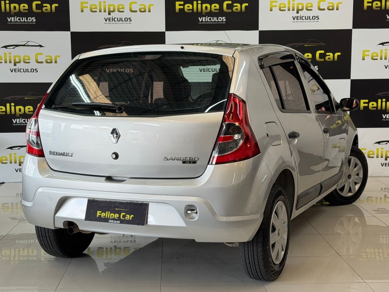 SANDERO 1.0 EXPRESSION 16V FLEX 4P MANUAL - 2009 - CAXIAS DO SUL