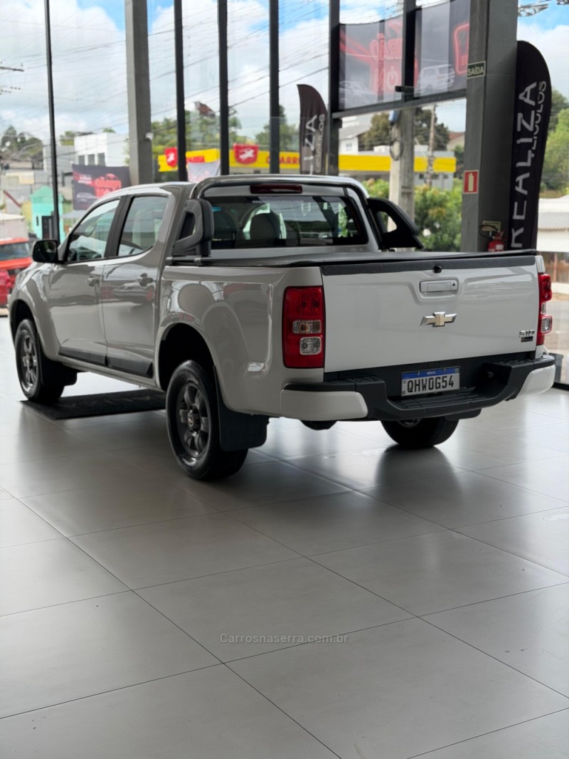 S10  - 2016 - SANTA CRUZ DO SUL