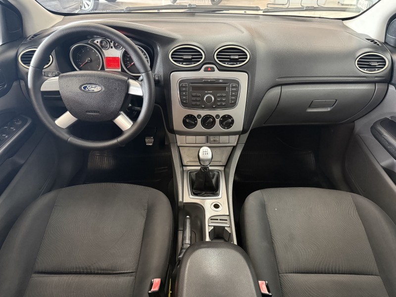 FOCUS 1.6 GLX SEDAN 16V FLEX 4P MANUAL - 2013 - FARROUPILHA