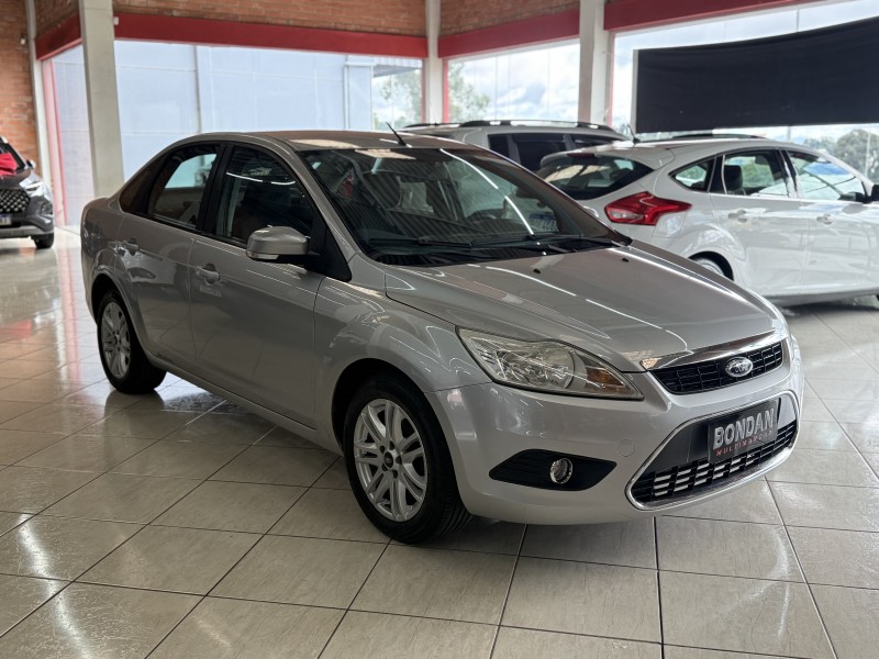 FOCUS 1.6 GLX SEDAN 16V FLEX 4P MANUAL - 2013 - FARROUPILHA