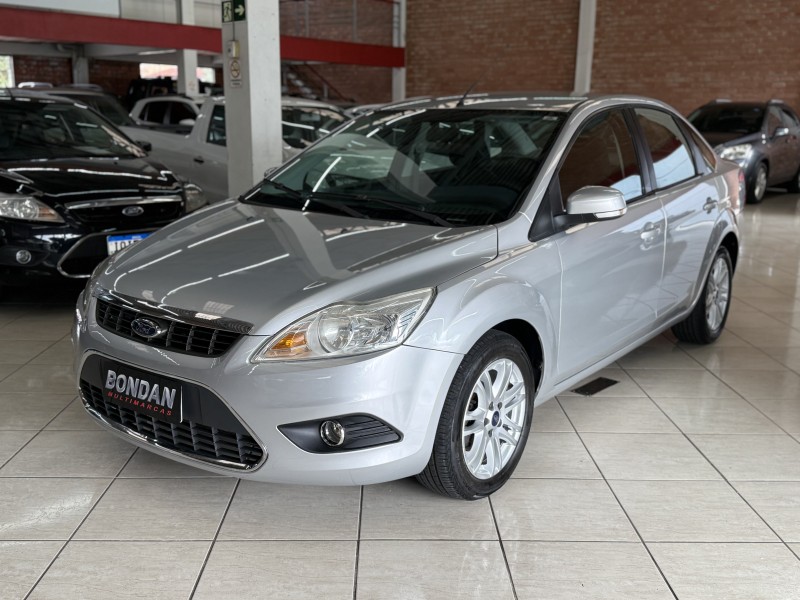 focus 1.6 glx sedan 16v flex 4p manual 2013 farroupilha