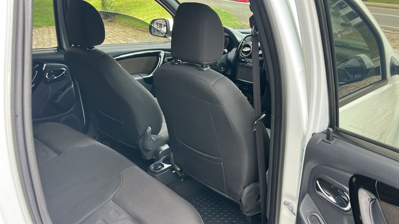 DUSTER 1.6 DYNAMIQUE 4X2 16V FLEX 4P MANUAL - 2018 - FARROUPILHA