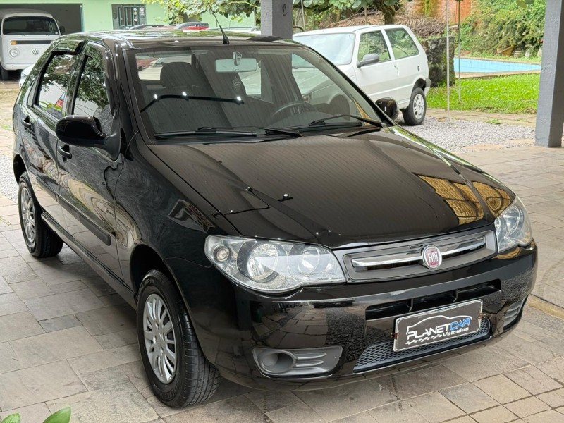 PALIO 1.0 MPI FIRE CELEBRATION ECONOMY 8V FLEX 4P MANUAL - 2012 - FARROUPILHA