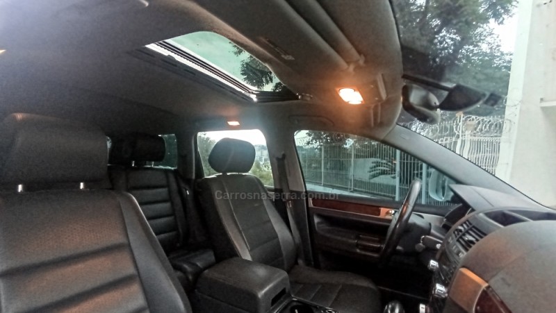 TOUAREG 3.6 FSI V6 24V GASOLINA 4P TIPTRONIC - 2010 - CAXIAS DO SUL