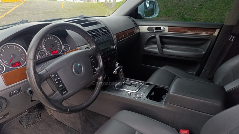TOUAREG 3.6 FSI V6 24V GASOLINA 4P TIPTRONIC - 2010 - CAXIAS DO SUL