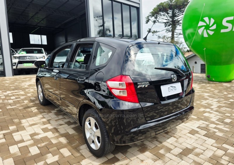 FIT 1.4 LXL 8V FLEX 4P MANUAL - 2012 - LAJEADO