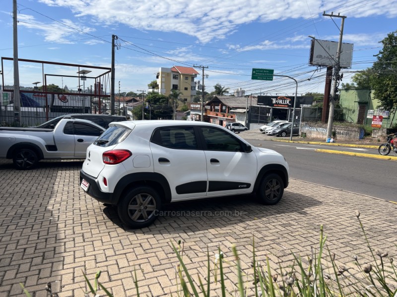 KWID 1.0 12V SCE FLEX ZEN MANUAL - 2024 - CAMPO BOM