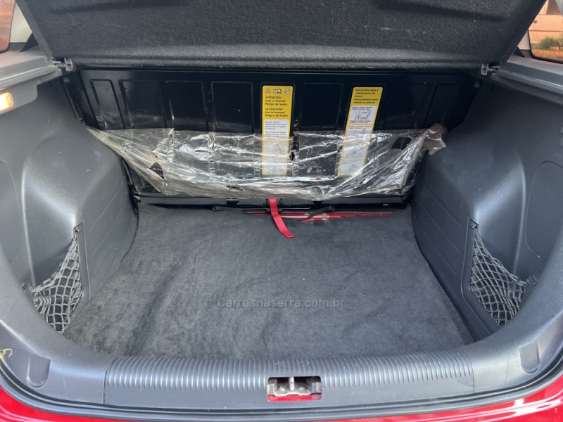 SPACEFOX 1.6 MI 8V FLEX 4P MANUAL - 2011 - CAMPO BOM