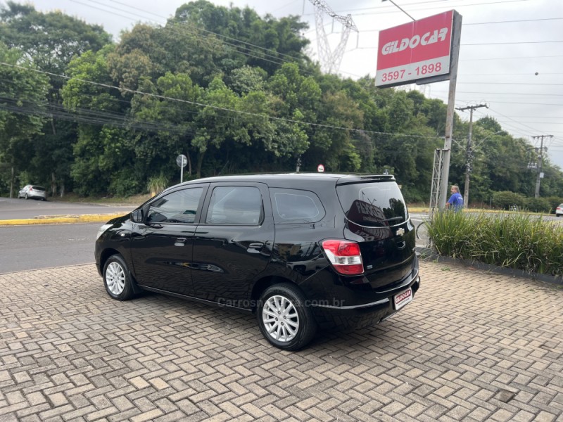 SPIN 1.8 LT 8V FLEX 4P AUTOMÁTICO - 2013 - CAMPO BOM