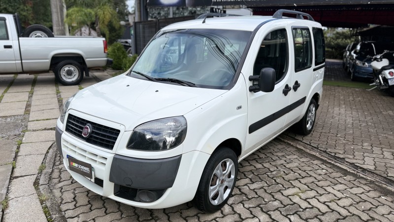 DOBLÓ 1.8 MPI ESSENCE 16V FLEX 7P MANUAL - 2021 - NOVA PETRóPOLIS