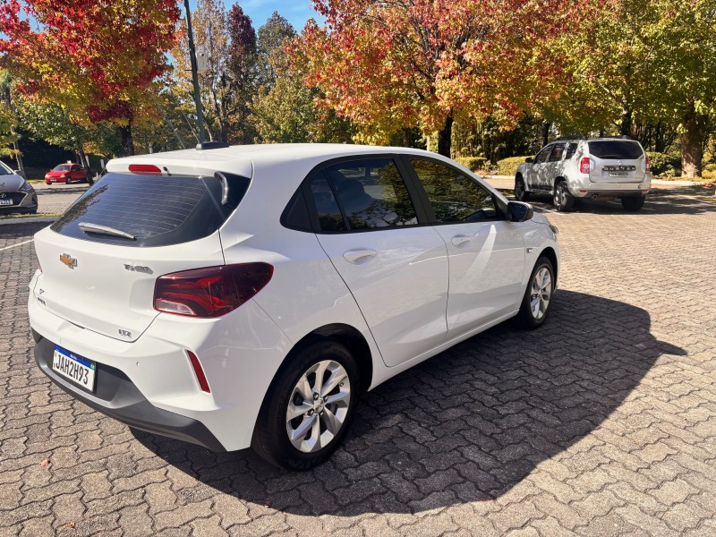 ONIX 1.0 LTZ 12V TURBO FLEX 4P AUTOMÁTICO - 2020 - CAXIAS DO SUL