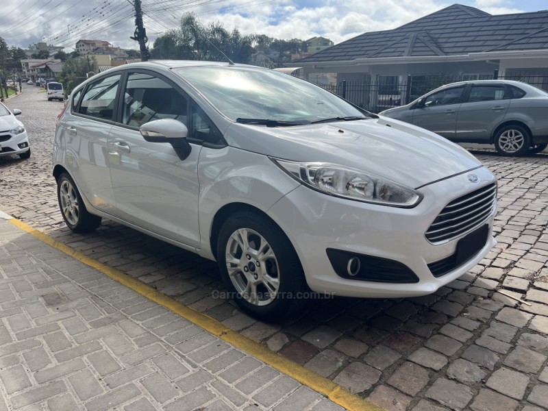 FIESTA 1.6 SE HATCH 16V FLEX 4P AUTOMÁTICO - 2014 - VERANóPOLIS